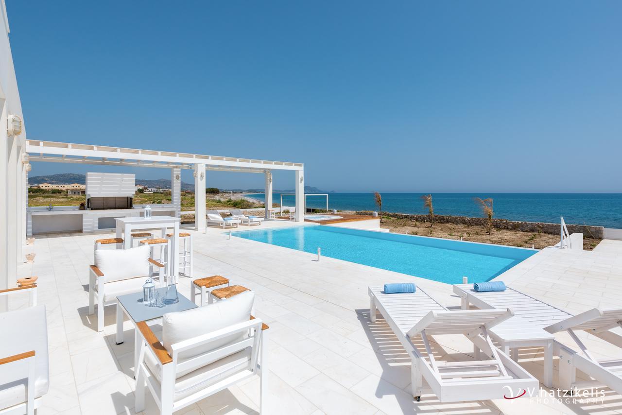 Maria & Nada Beachfront Villas コリンビア エクステリア 写真