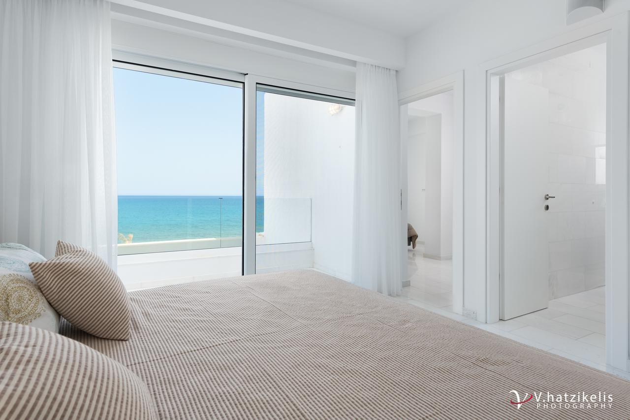 Maria & Nada Beachfront Villas コリンビア エクステリア 写真