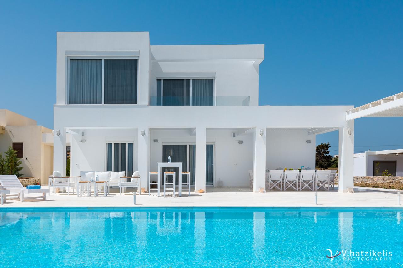 Maria & Nada Beachfront Villas コリンビア エクステリア 写真